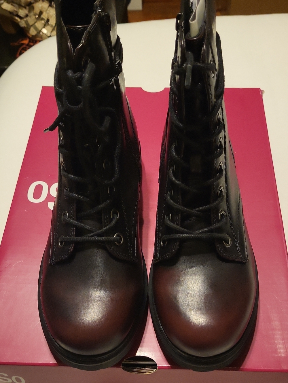 SO Women's Lace-Up Boots in Dark Brown and Black